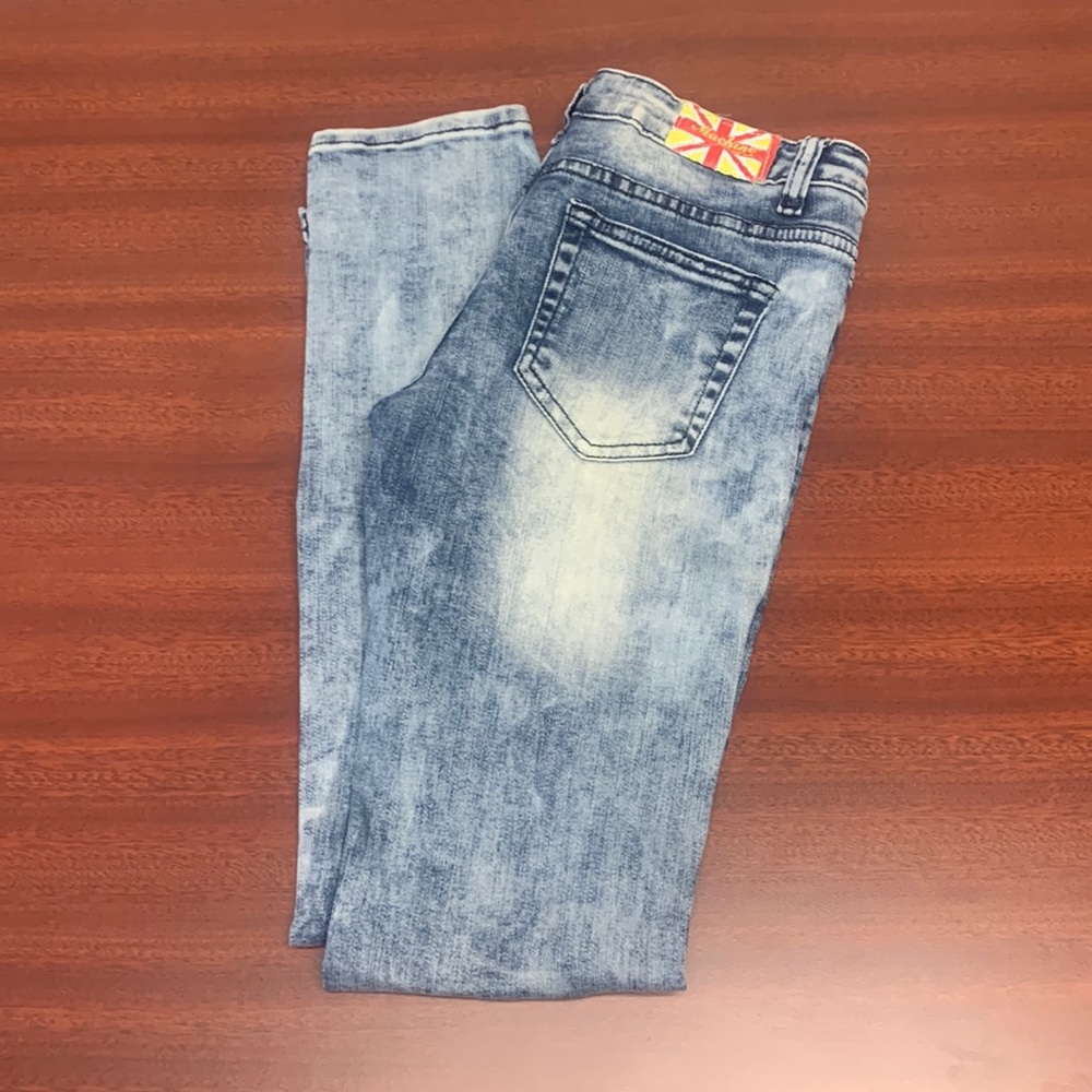 Machine low rise skinny acid wash